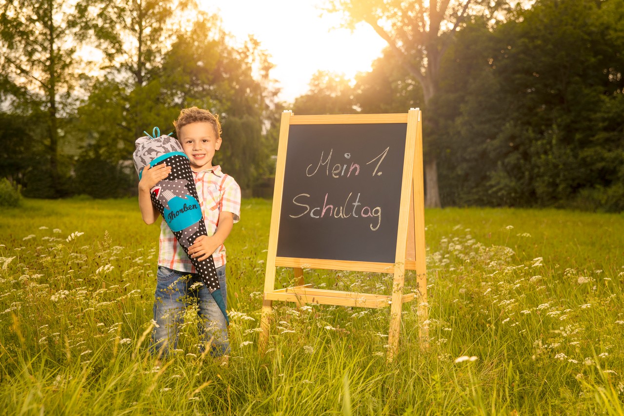 Einschulungshooting fotografiert vom Fotografen Outdoor in Heusenstamm